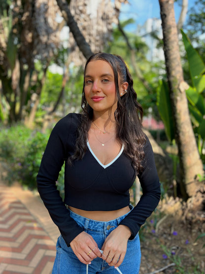 Blusa Atena Negra