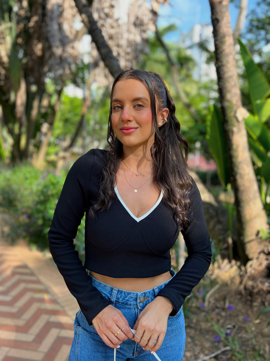 Blusa Atena Negra
